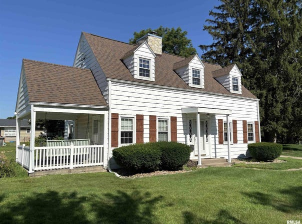 1405 CAROLINE Avenue, Clinton, IA 52732
