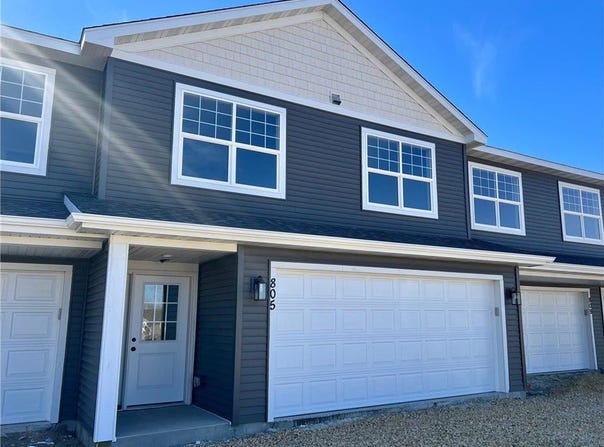 805 Tomahawk Court, Madison Lake, MN 56063
