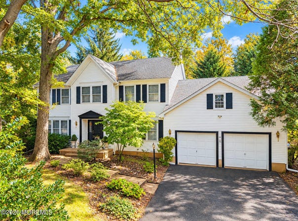 15 Cherokee Road, East Brunswick, NJ 08816