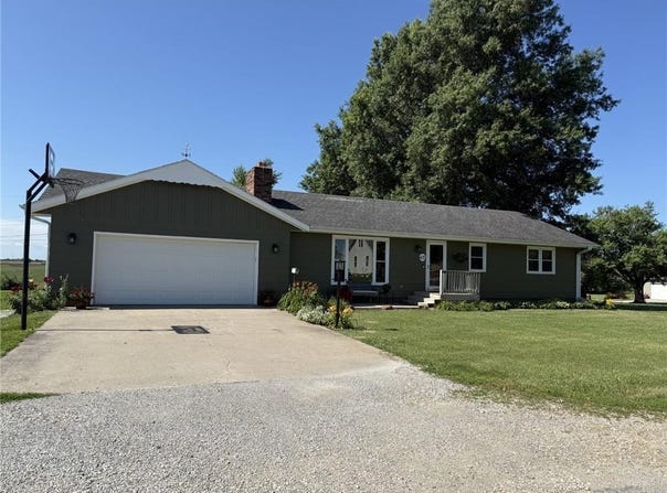 605 Queen Street, King City, MO 64463