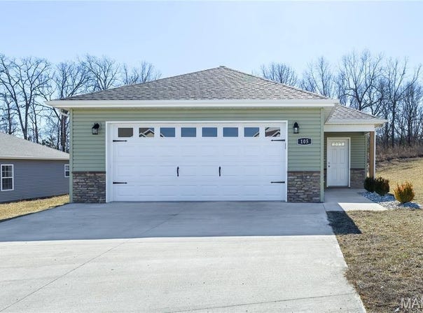 105 Daniels Court, Saint Robert, MO 65584