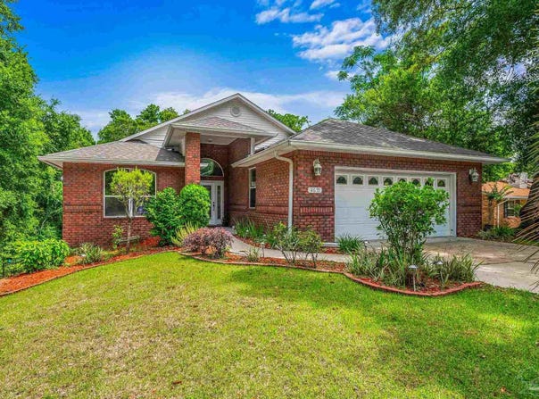 4610 Peacock Dr, Pensacola, FL 32504