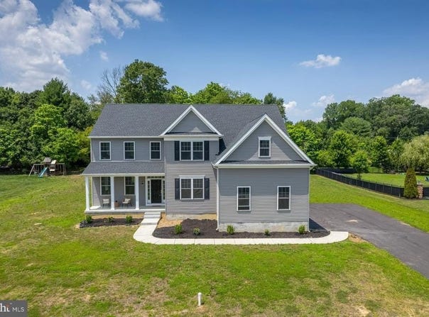 106 DAYLIGHT DRIVE, MULLICA HILL, NJ 08062