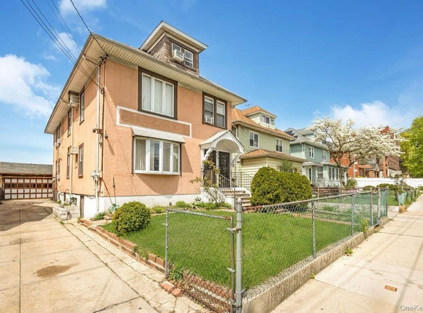 42-28 159th Street, Flushing, NY 11358