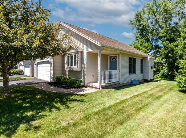 2268 Penfield Road, Penfield, NY 14526