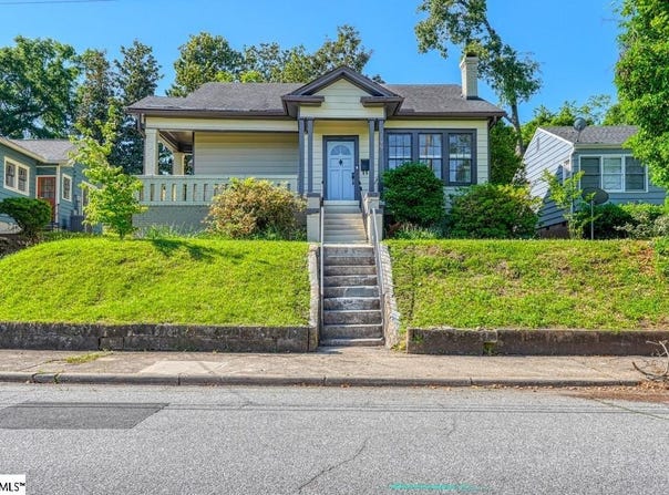 199 Brookwood Terrace, Spartanburg, SC 29306