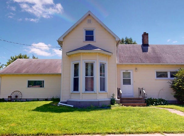 217 1st St SE, Nora Springs, IA 50458