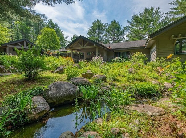 23493 TWIST LAKE RD, Watersmeet, MI 49969