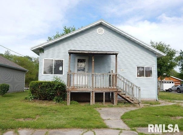 104 SHORT Street, Wilsonville, IL 62093