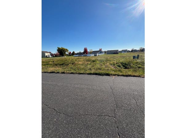 188 HARVEST GLENN Drive, DAVIS JUNCTION, IL 61020