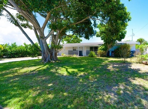 1455 NE Silver Maple Way, Jensen Beach, FL 34957