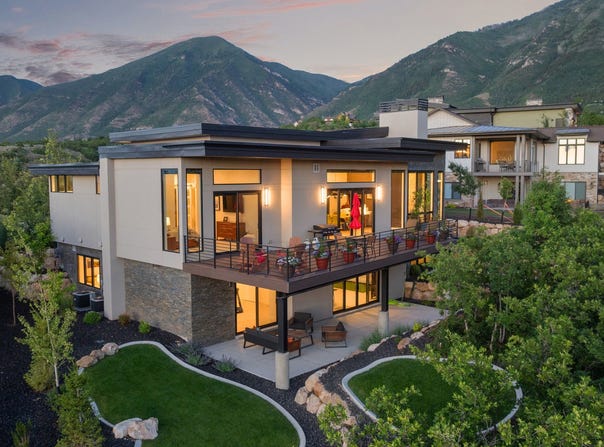 718 S NEBO Cir, Woodland Hills, UT 84653