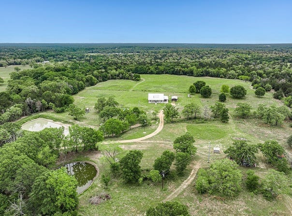 2204 West Old Lockhart Road, West Point, TX 78963