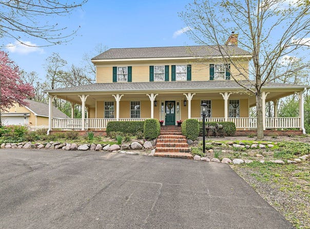 309 Three Oaks Road, Cary, IL 60013