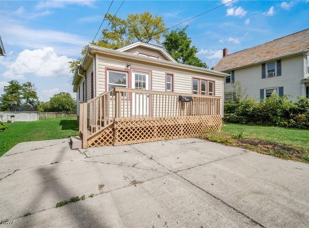 2049 E 39th Street, Ashtabula, OH 44004