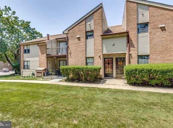 1475 MOUNT HOLLY RD, EDGEWATER PARK, NJ 08010