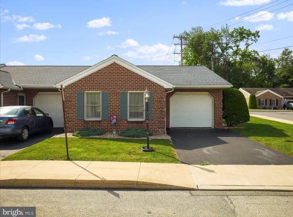 718 MARDEN AVENUE, SHIPPENSBURG, PA 17257