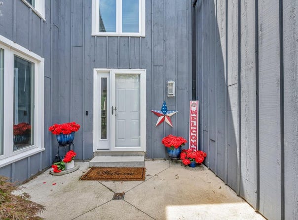 3931 Hilltop Drive, Huron, OH 44839