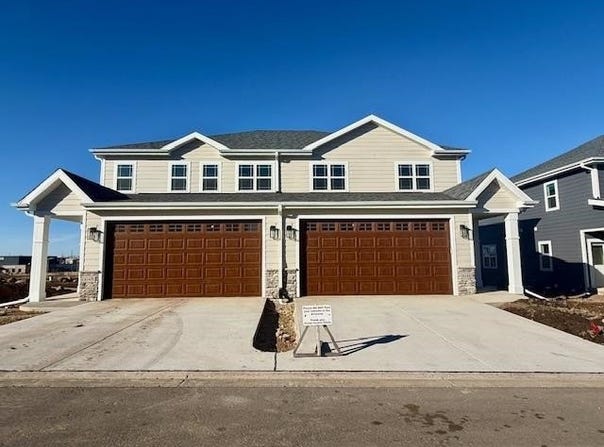 4146 Fox Forest Way, DeForest, WI 53532