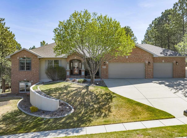 6712 Carnoustie Court, Rapid City, SD 57702
