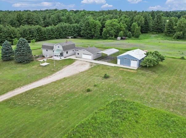 20190 6 Mile Road, Reed City, MI 49677