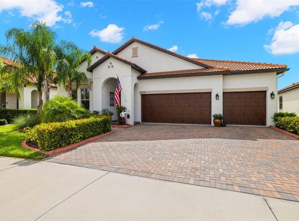 16938 SCUBA CREST STREET, WIMAUMA, FL 33598
