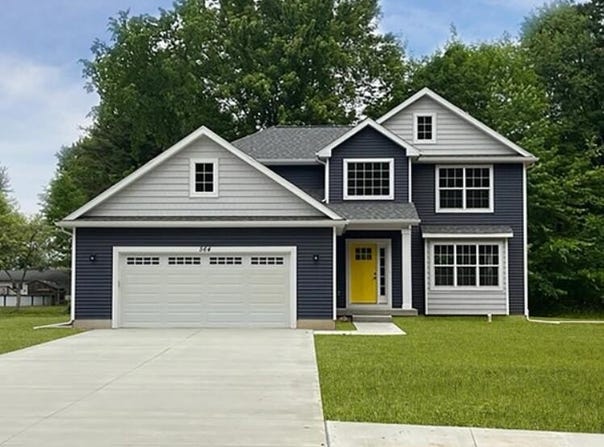 563 W Wildwood Drive, Owosso, MI 48867