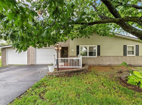 204 Meadow Lane, Maysville, MO 64469