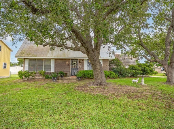 418 Woodhaven, Ingleside, TX 78362