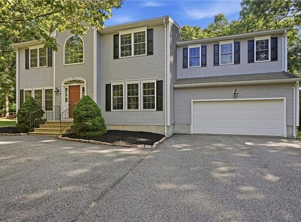 30 Arbor Drive, Coventry, RI 02816
