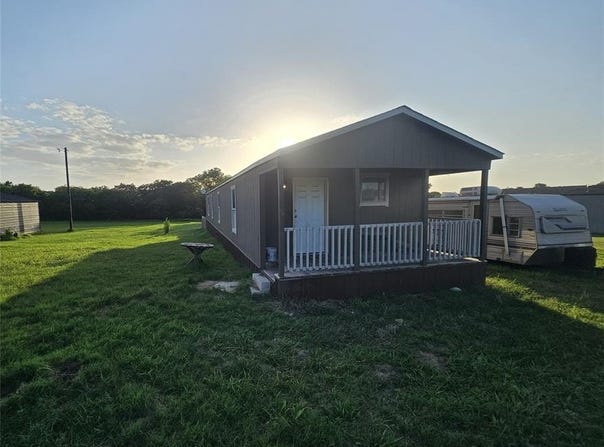 145 Firefly Drive, Springtown, TX 76082