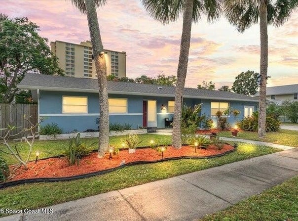 637 E Lincoln Avenue, Melbourne, FL 32901