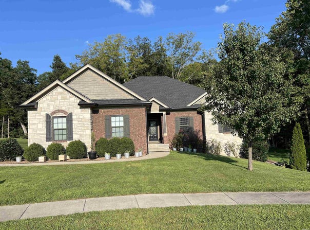 1207 Crones Hill, Lanesville, IN 47136-9489