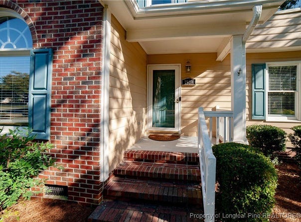 1939 Fairforest Drive, Fayetteville, NC 28304