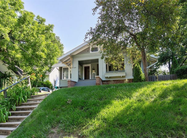 1659 Northwest Drive, Des Moines, IA 50310