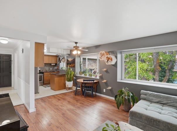 2220 E MURRAY HOLLADAY Rd S, Holladay, UT 84117