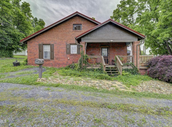 2517 Fort Henry Drive, Kingsport, TN 37664