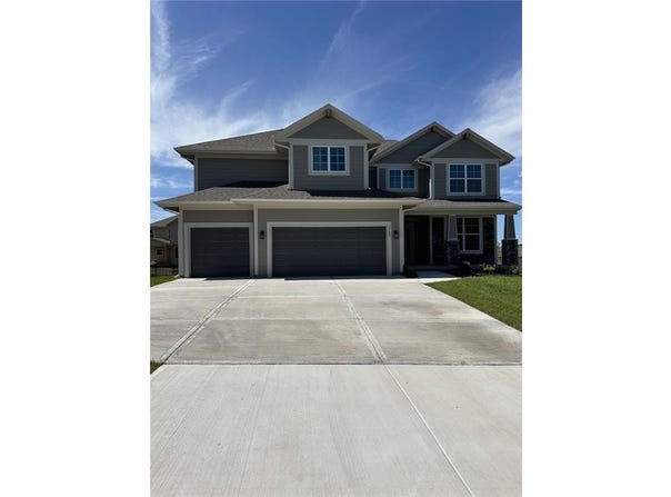 2749 W Dartmouth Street, Olathe, KS 66061