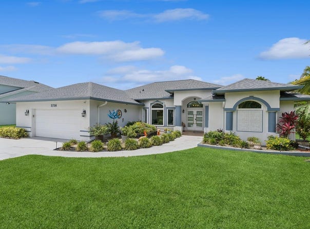2736 SE Eagle Drive, Port Saint Lucie, FL 34984