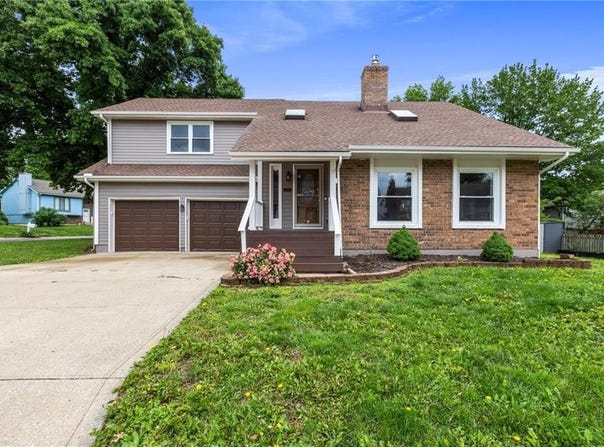 14401 Craig Avenue, Grandview, MO 64030