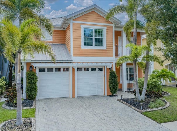 6411 GRENADA ISLAND Avenue, APOLLO BEACH, FL 33572
