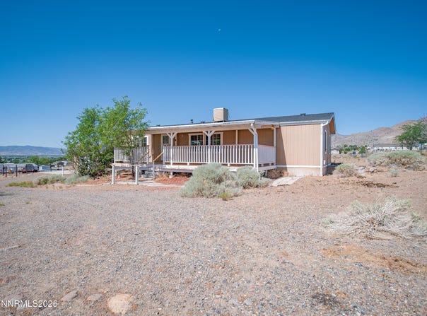 209 Elizabeth Lane, Dayton, NV 89403
