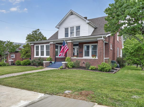 415 E Main Street, Marion, VA 24354