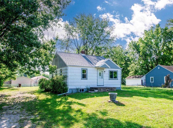 212 ESSER Street, Washington, IL 61571