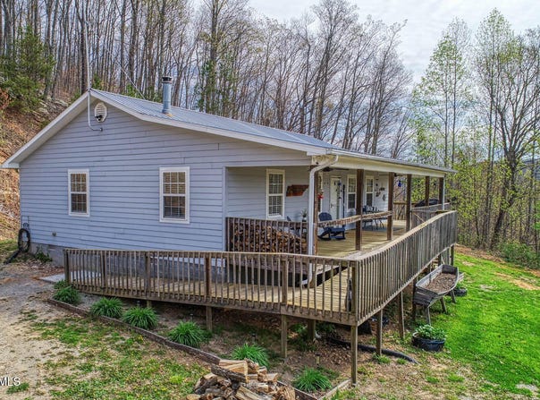 7538 Snake Hollow Road, Sneedville, TN 37869