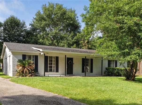 12801 Cherokee Court, Grand Bay, AL 36541