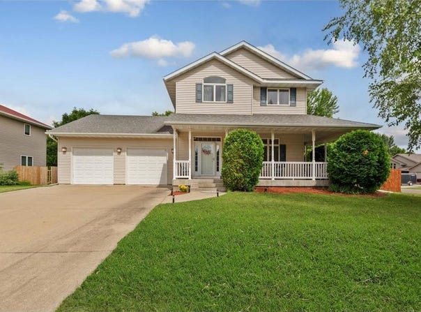 231 Woodhaven Lane, Mankato, MN 56001
