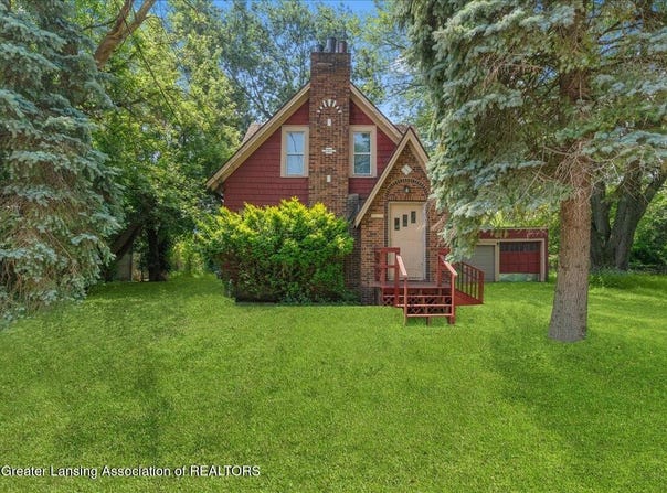 1113 Eaton Court, Lansing, MI 48910