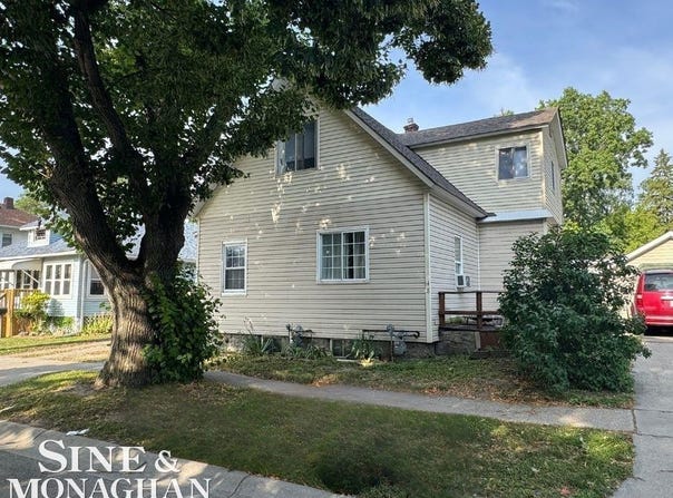 1418 12th, Port Huron, MI 48060