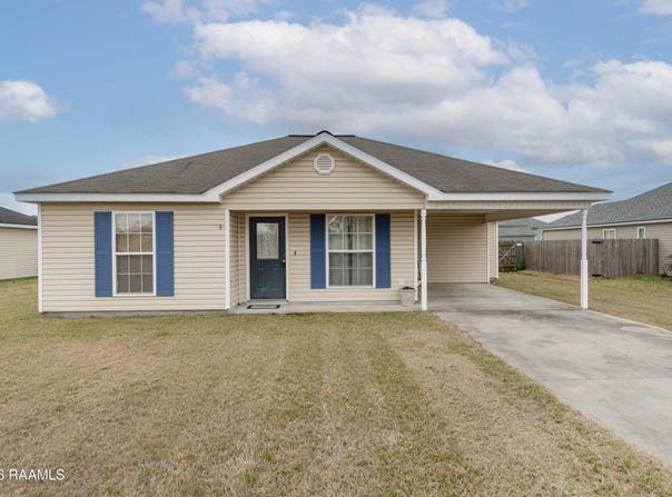 1049 Gary Drive, Breaux Bridge, LA 70517